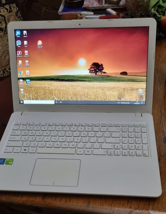 Продам игровой ноутбук 16" Asus X540s видео  1GB
