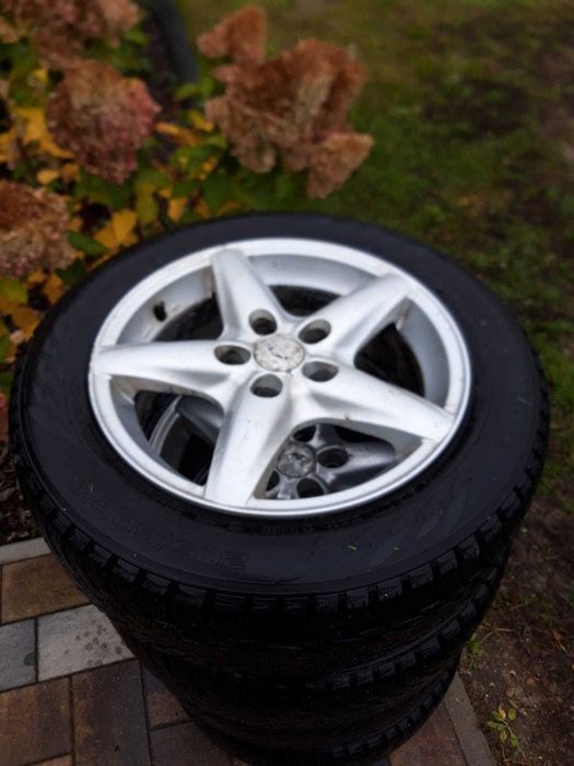 Felgi z oponami zimowymi 205/60/R16