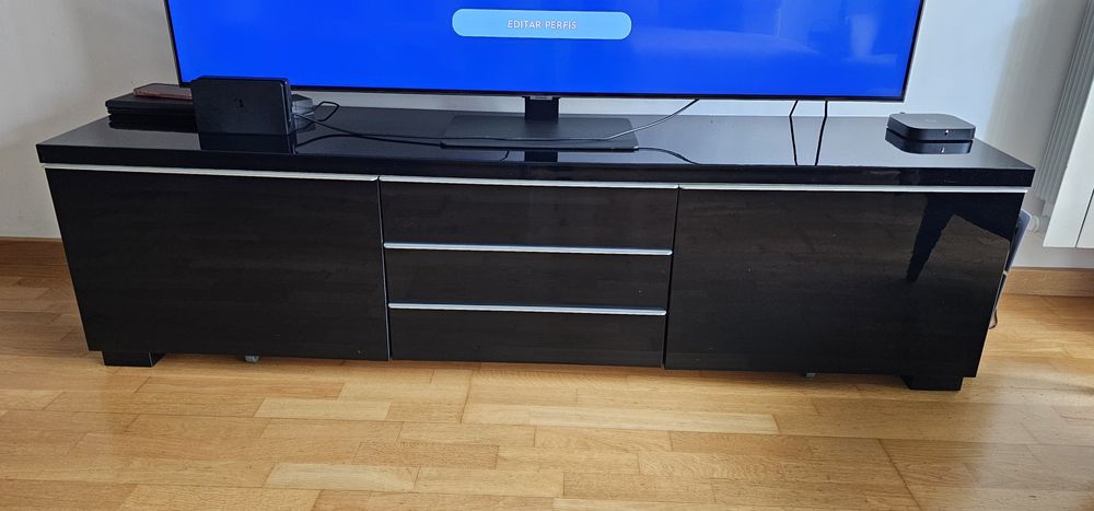 Móvel tv IKEA Besta Burs preto brilhante
Marca ikea 
Modelo besta burs