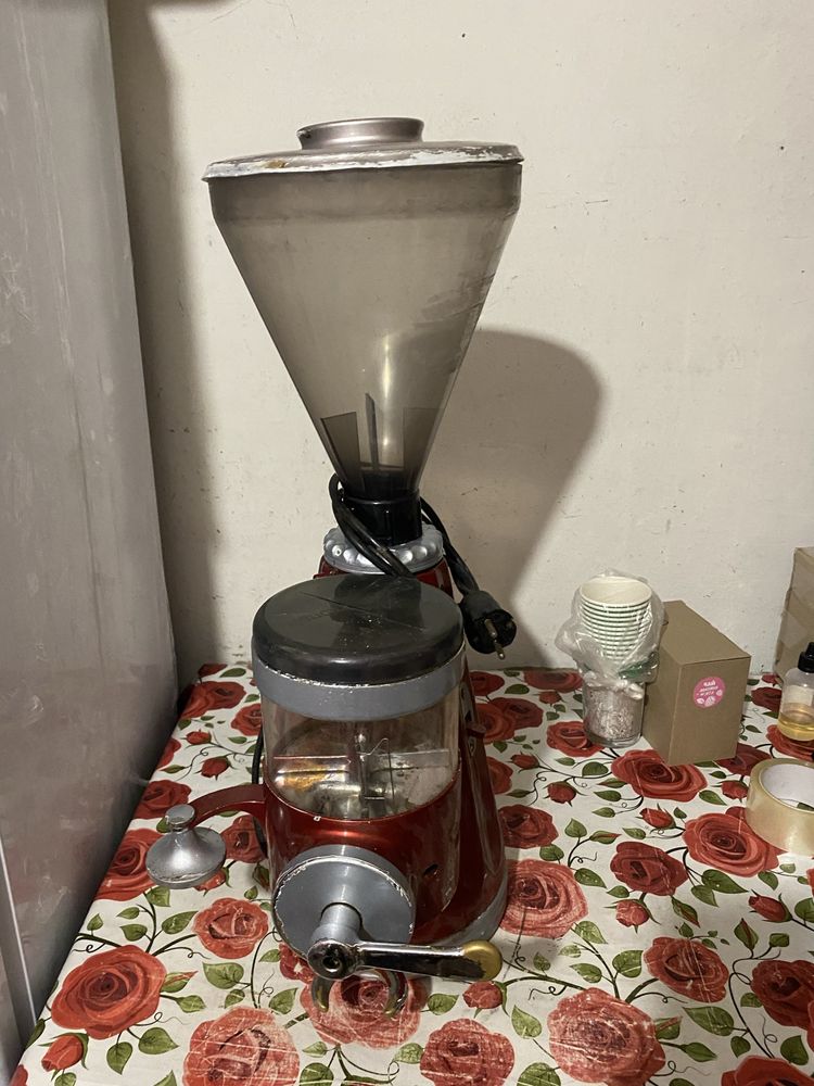 Кофемолка бункерная гриндер для кофе