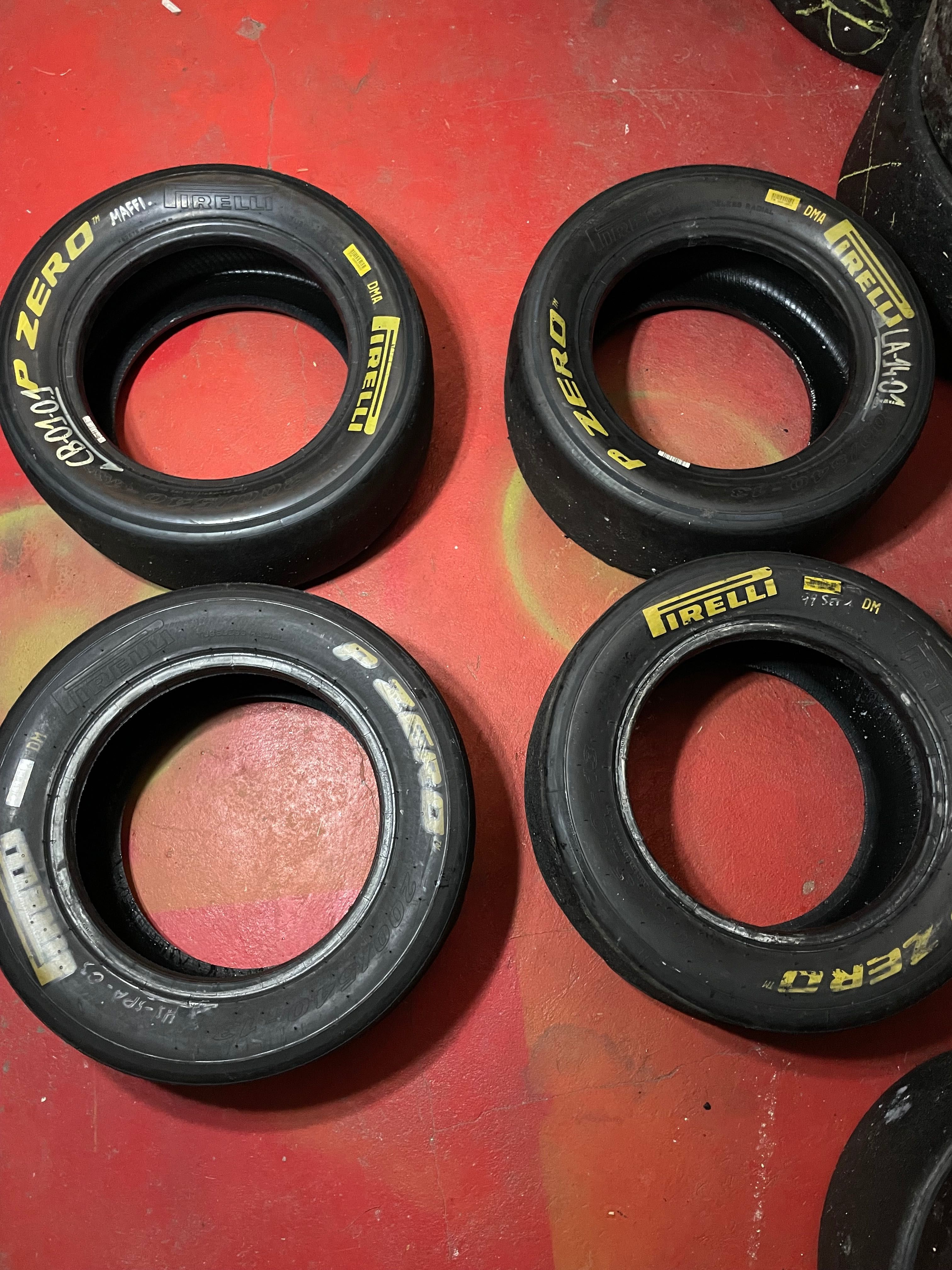 Opony slick Pirelli P Zero 200/540/13, 250/575/13