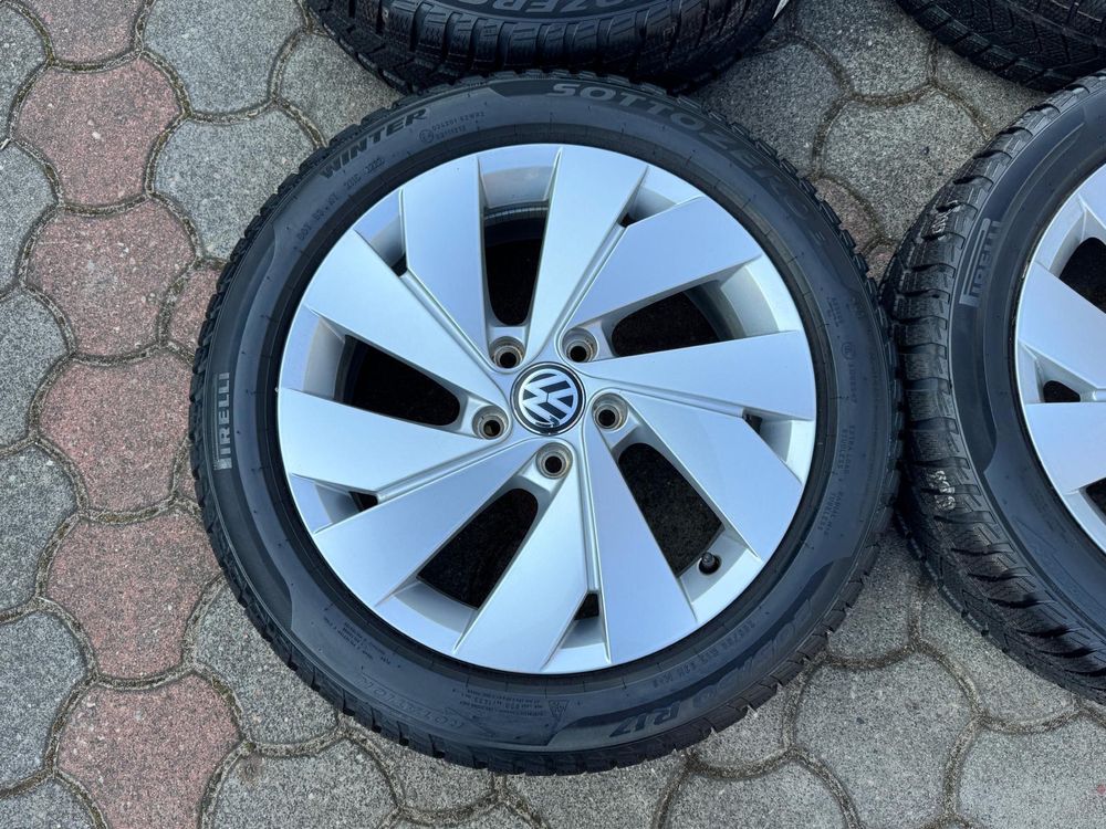 Koła Felgi Vw golf 8 gti 17 cali caddy jetta 5x112 opony nowe opony