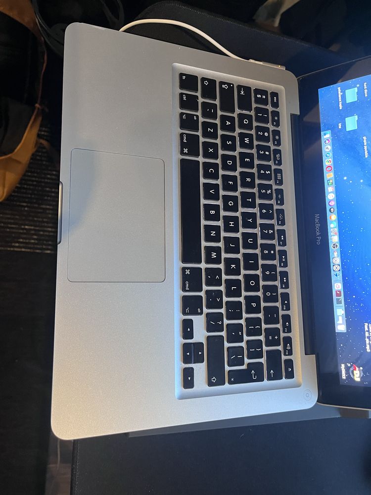 MacBook Pro 2012 mid 500gb ssd 4bg ram