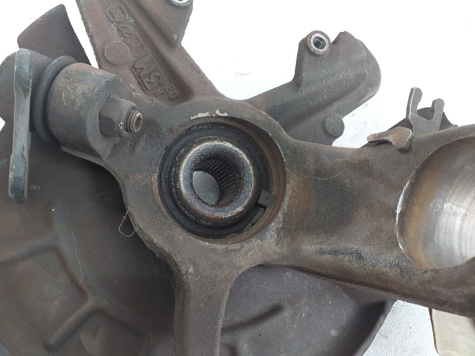 Manga de eixo frente esquerda SEAT Leon (1M1)