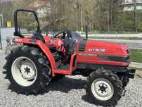 Mitsubishi mt305 4x4 wspomaganie rewers 30KM