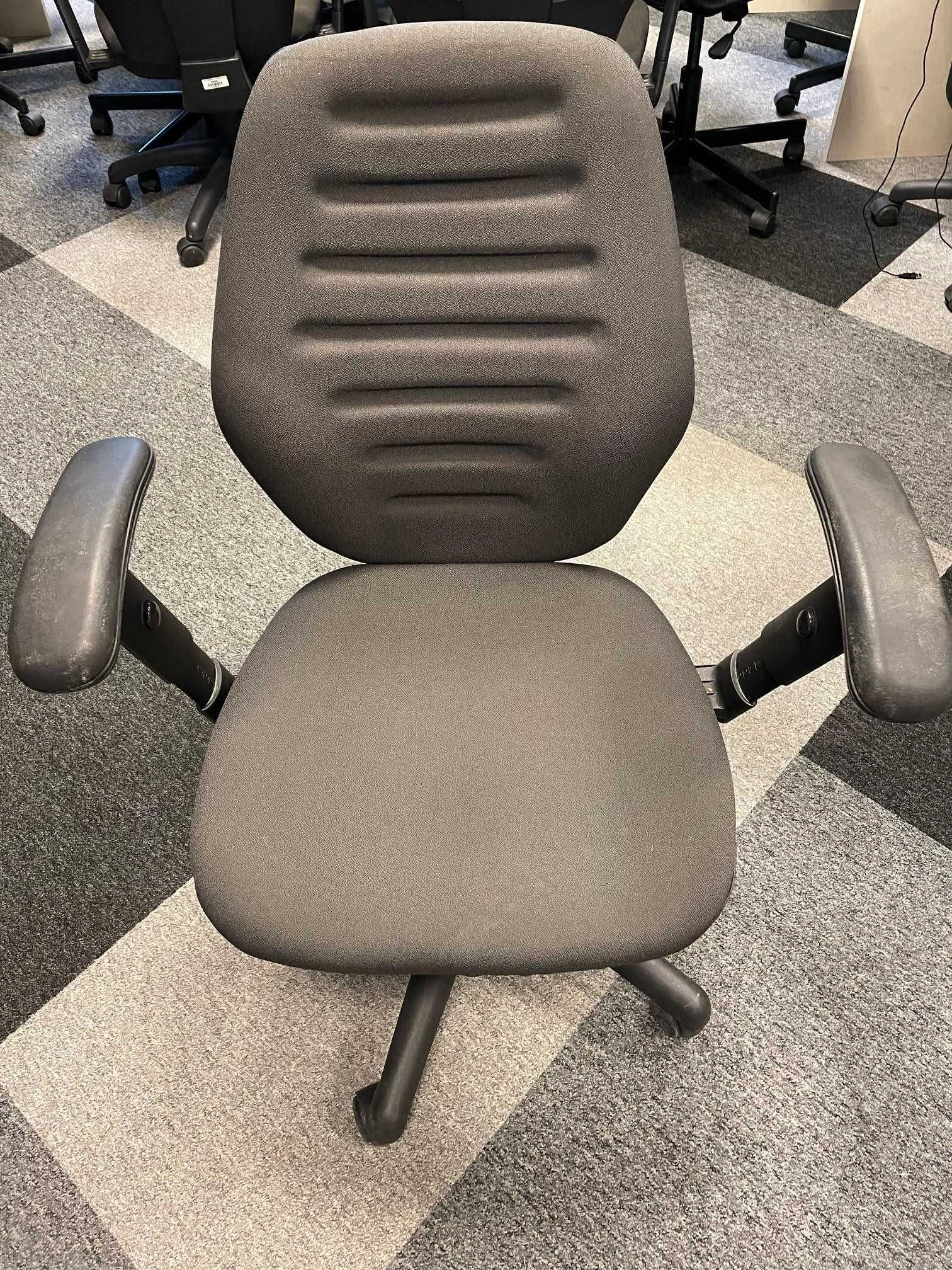 czarny fotel/krzesełko