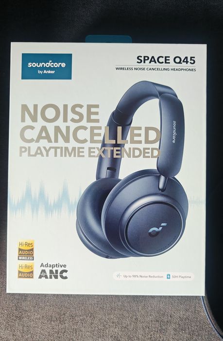 Headphones Soundcore Q45 como novos