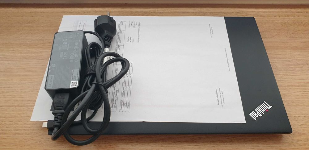 Metalowy Lenovo ThinkPad W11 16GB RAM, 256GB nowy ekran na gwarancji