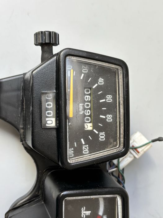 Licznik Prędkości Prędkościomierz Obrotomierz YAMAHA DT125R XT600