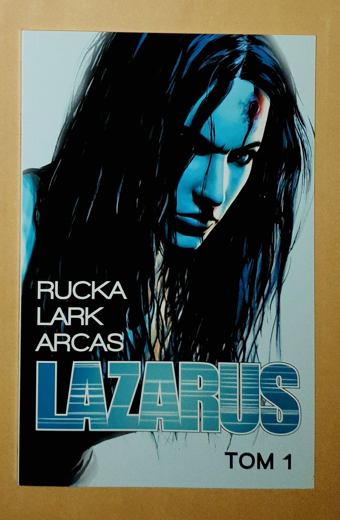 Lazarus tom 1 Rucka Lark Arcas