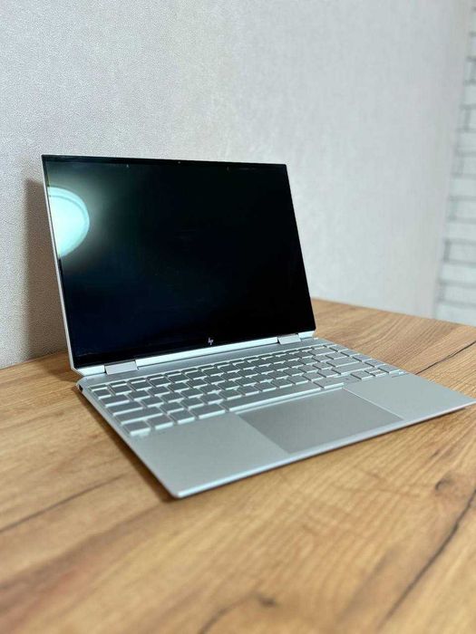 Ноутбук HP Spectre x360 Convertible 14-ea0xxx в ідеальному стані