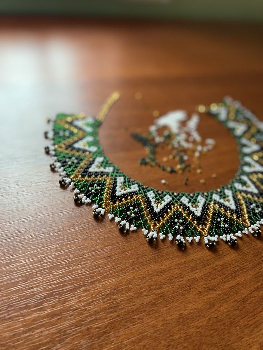 Силянка, криза, гердан, вироби, намисто з бісеру