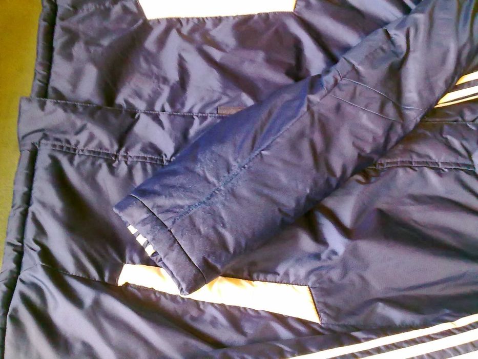 Oryginalna kurtka ADIDAS z logo WISŁY KRAKÓW