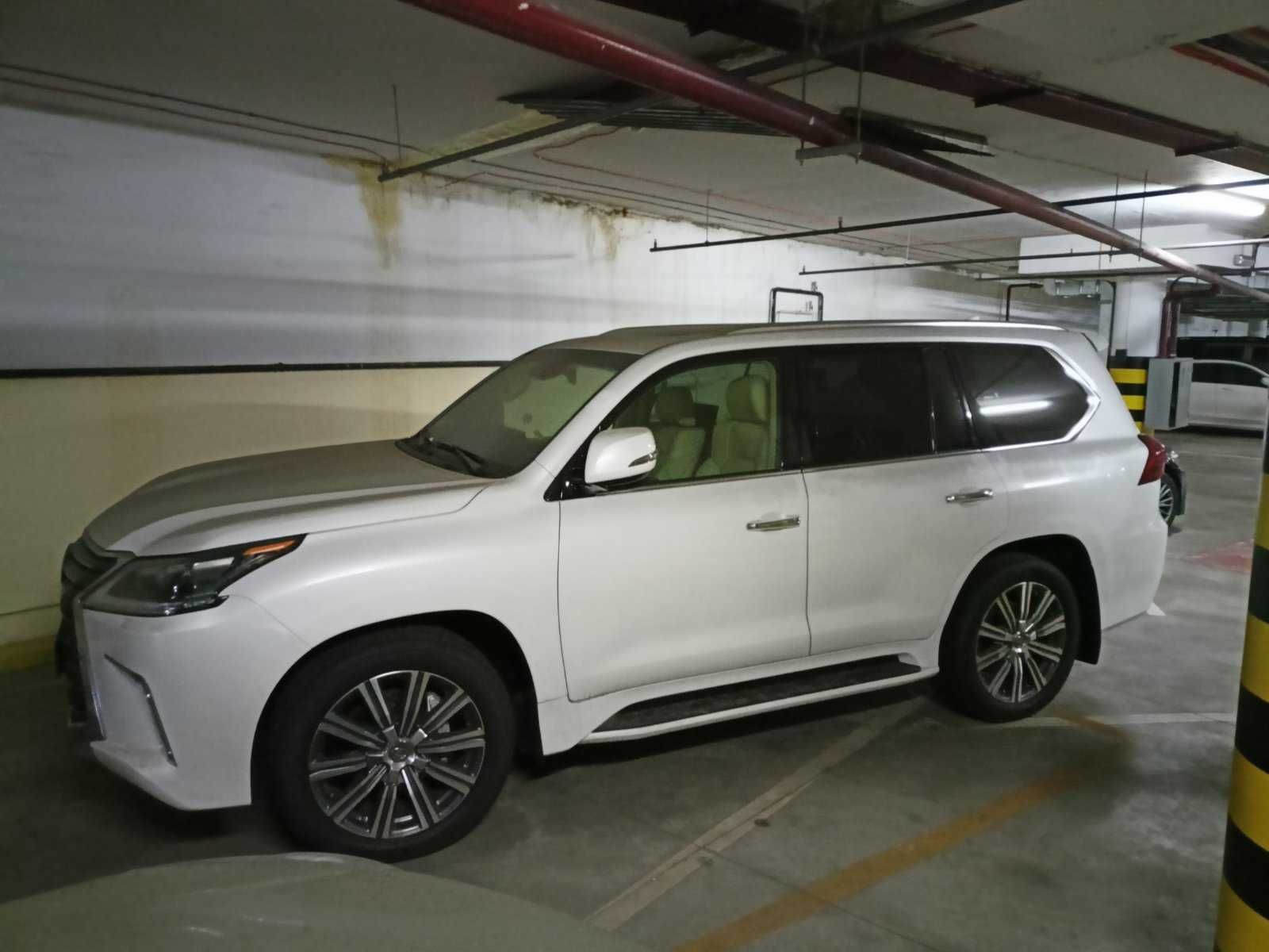 Продам Lexus LX 570, 2016, 9000 км.