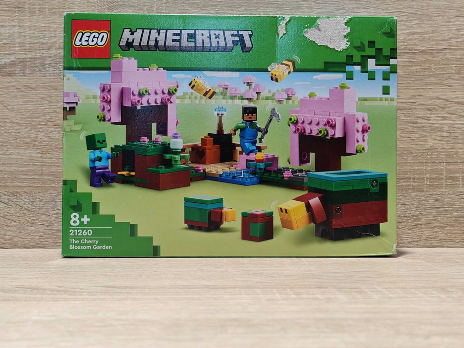 LEGO Minecraft 21260 Wiśniowy Ogród