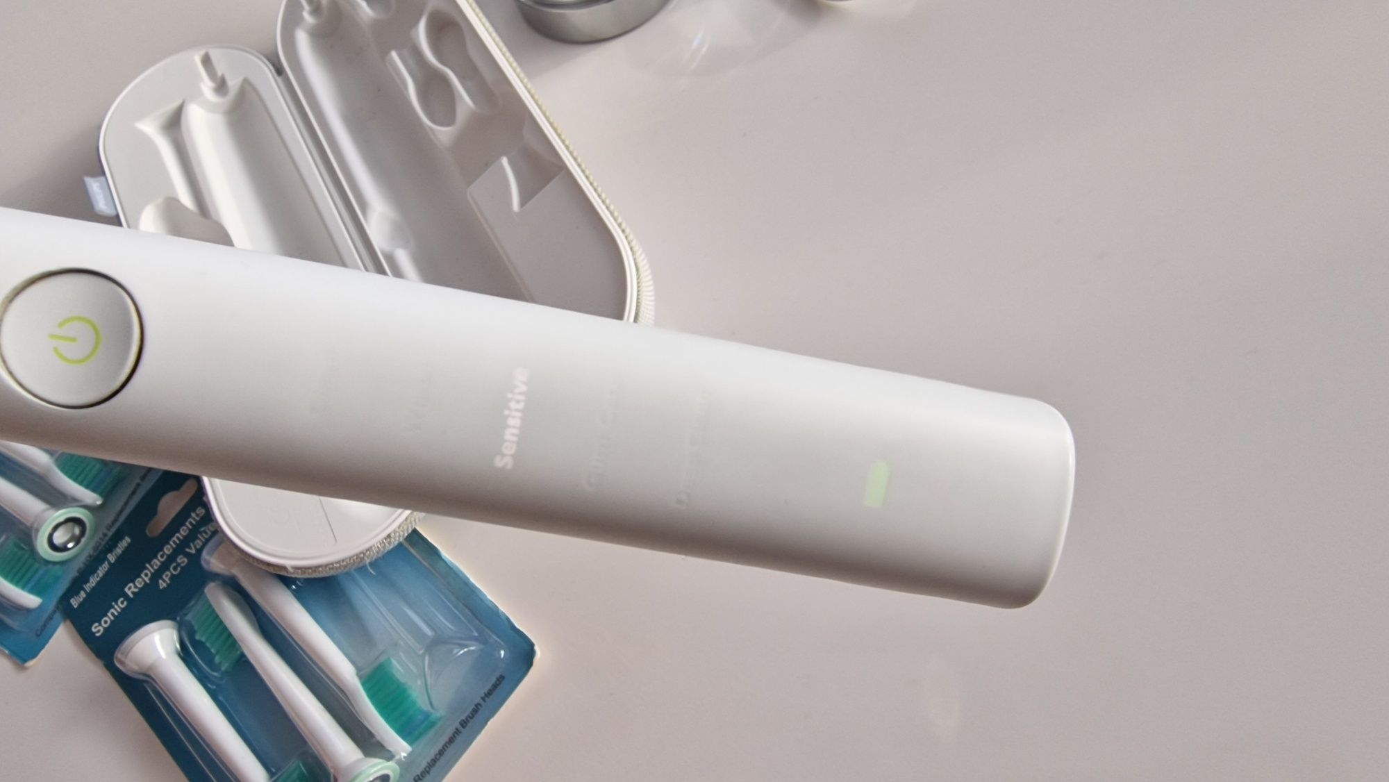 Szczoteczka Philips Sonicare plus 7 nowych końcówek