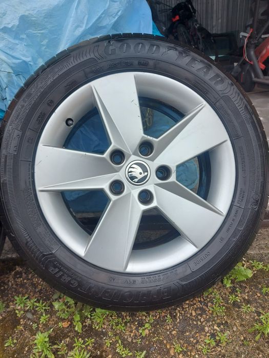 Felgi aluminiowe 5x112  + opony Goodyear 205/55/R16 2023 Skoda Vw Audi