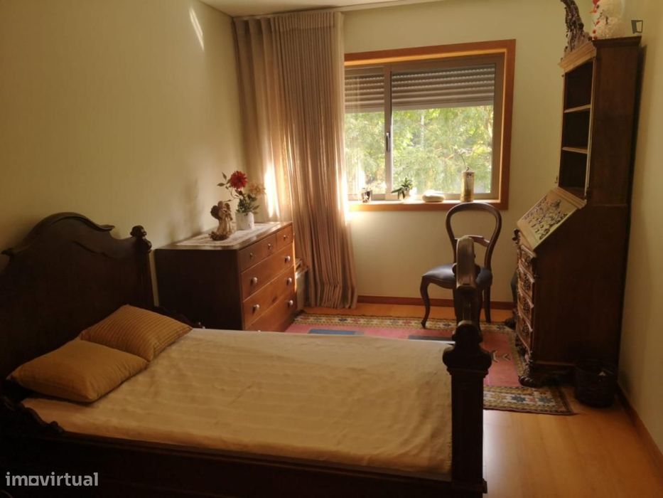 Quarto - localizado em Nogueira Fraião e Lamaçães Braga