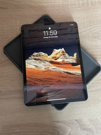 iPad Pro 2018 LTE 256GB 99% батарея
