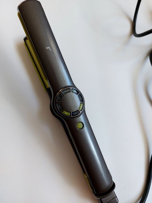 Стайлер,випрямляч для волосся,утюжок,на запчастини