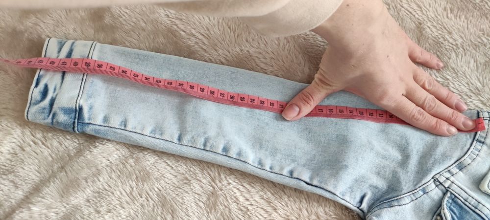 Джинсова куртка , для дівчинки.