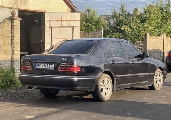 Мерседес 210W 3.2 дизель
