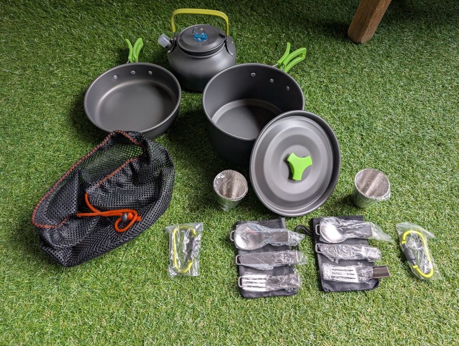 18w1 Zestaw naczyń turystycznych biwakowych garnek patelnia czajnik
