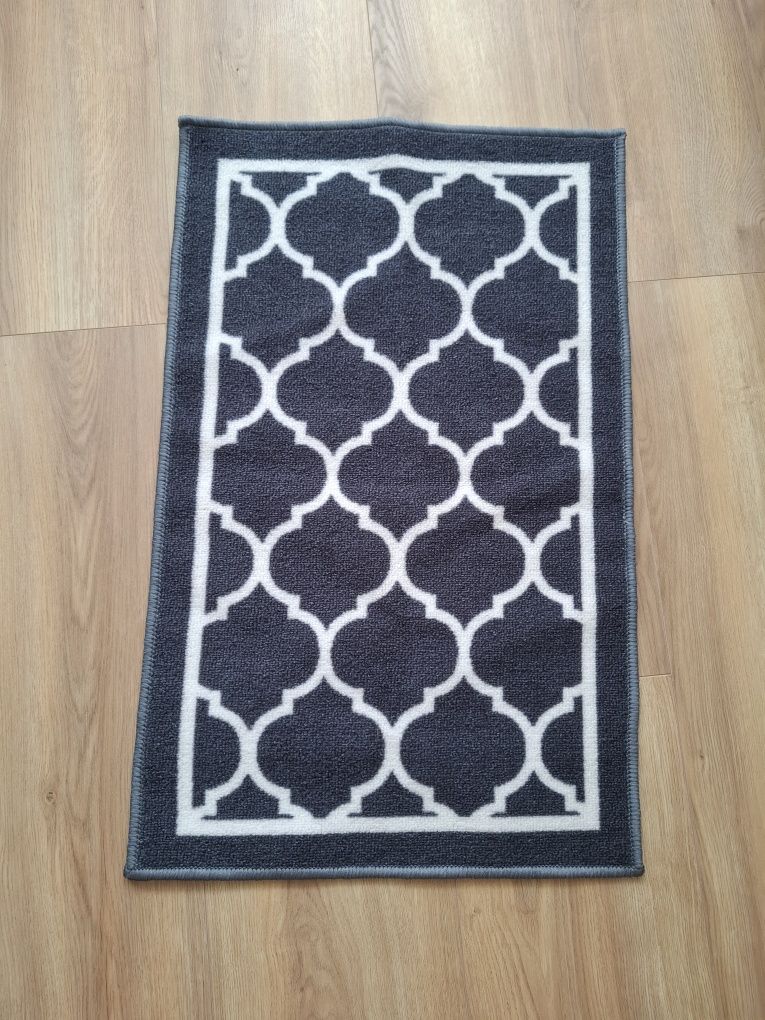 szary dywanik 50x80cm