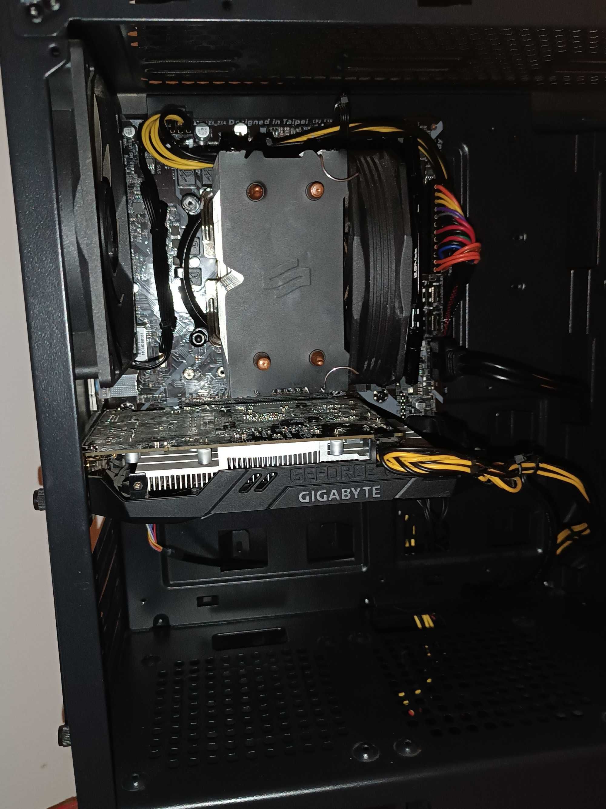 komputer z gtx 1650 z i3 9gen lub i5