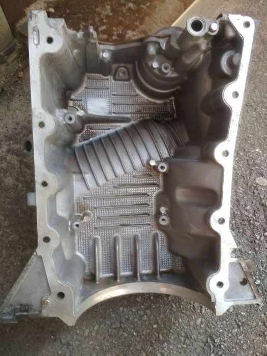 Масляный поддон двигатель 1NRFE Toyota Yaris/Auris 12101-47061