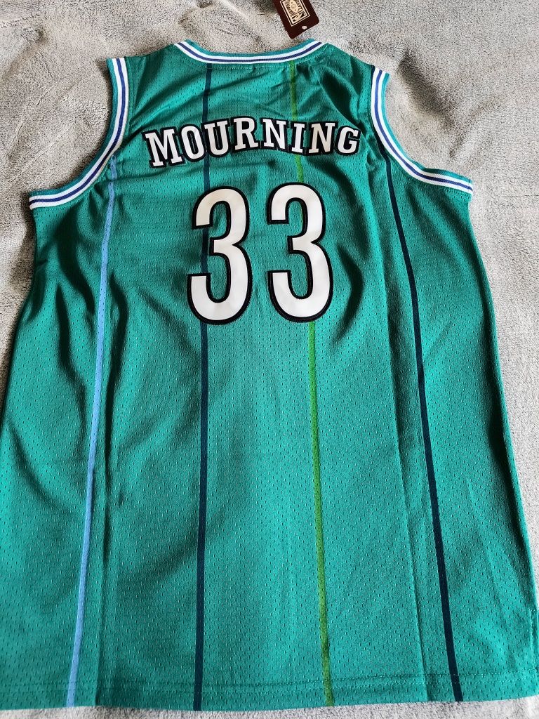 Sprzedam koszulkę NBA Charlotte Hornets Alonzo Mourning 33