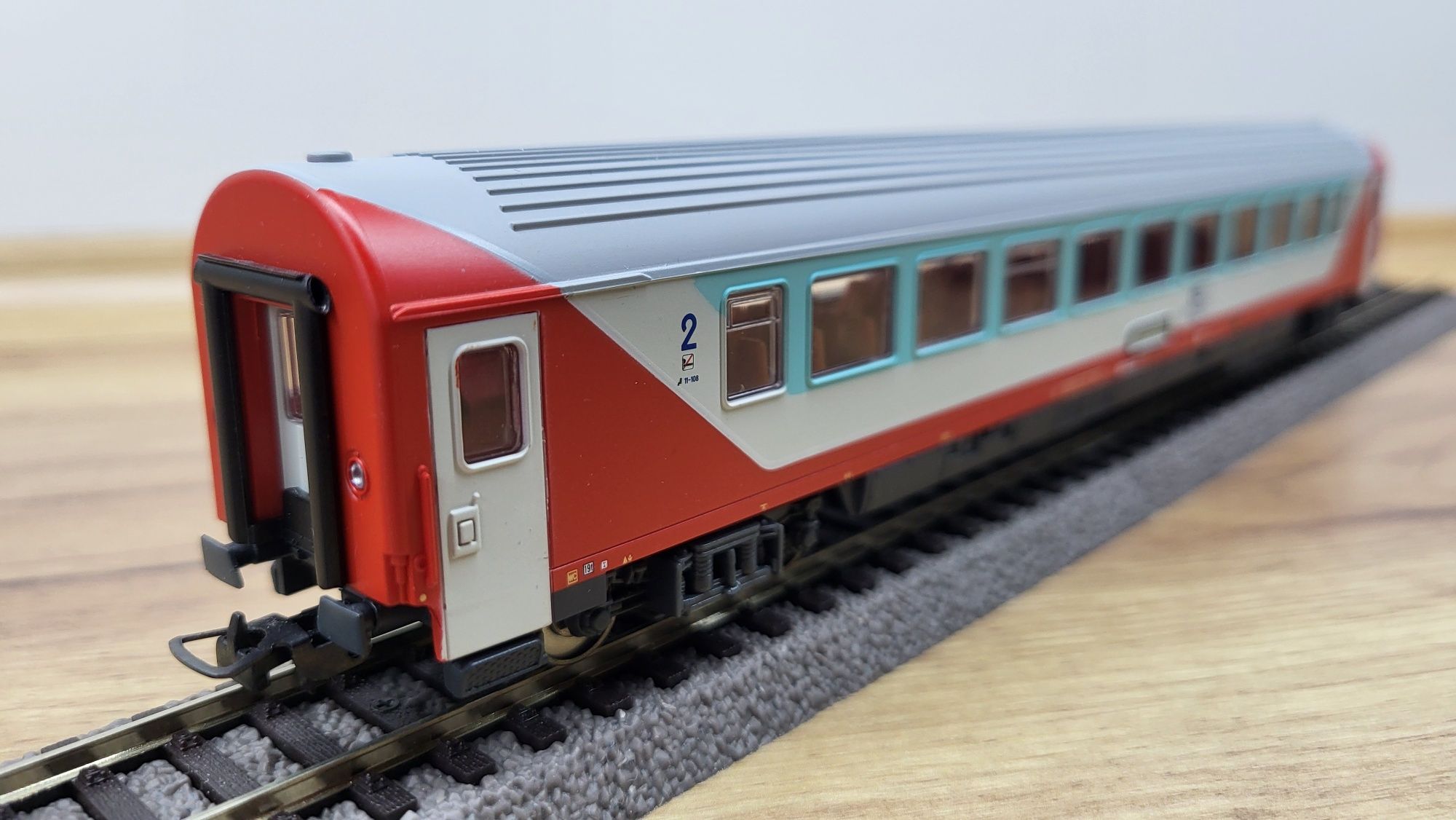 Piko wagon os 2kl PKP ic "tęczówka" H0 ep V 2005 r PIĘKNY unikat nr 1