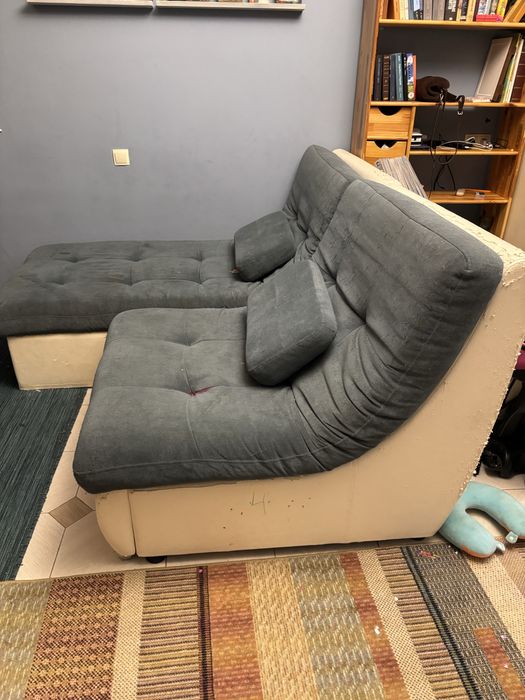 Великий диван б/у, потокбує переобшивки