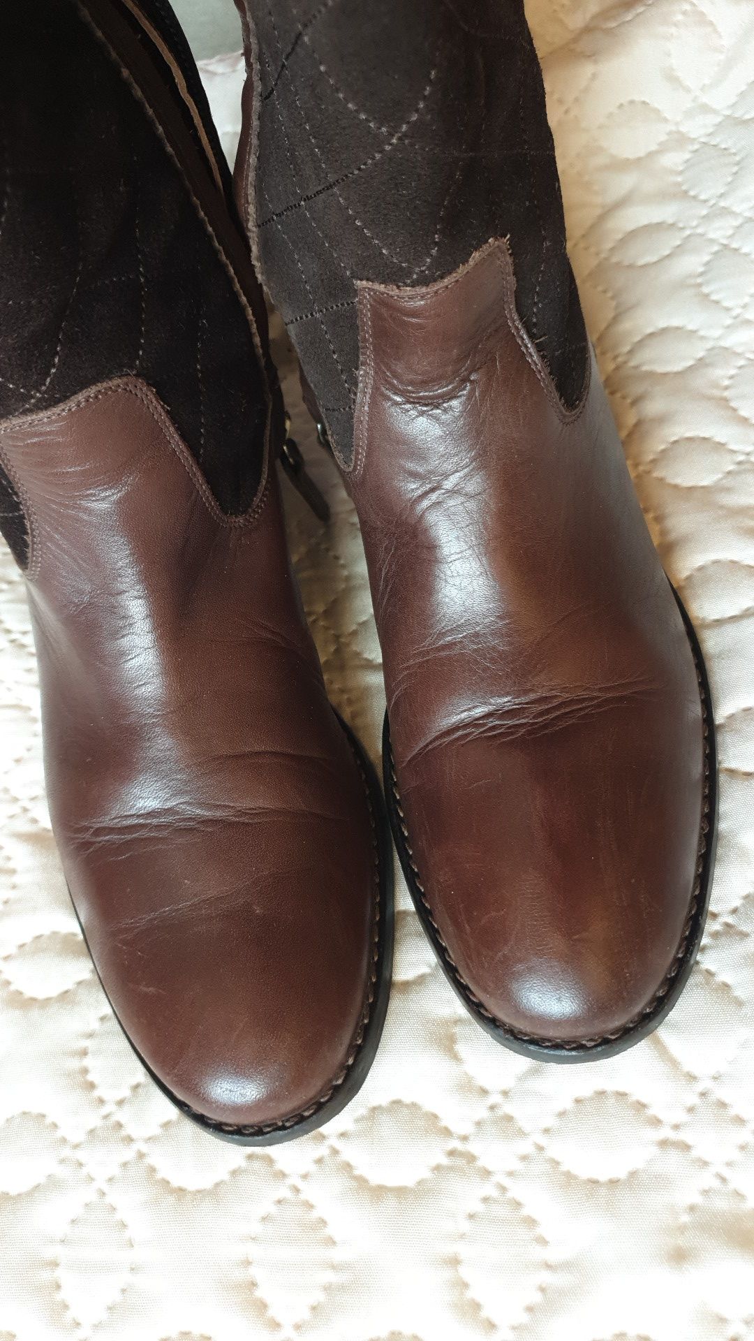 Piękne kozackie buty Massimo Dutti