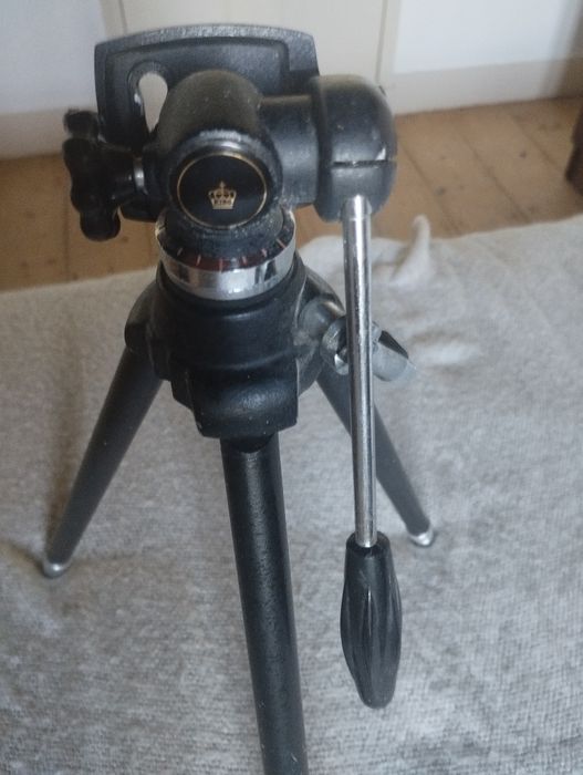 Tripé para máquina fotográfica