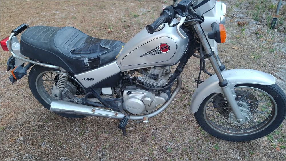 Yamaha SR 125 a trabalhar