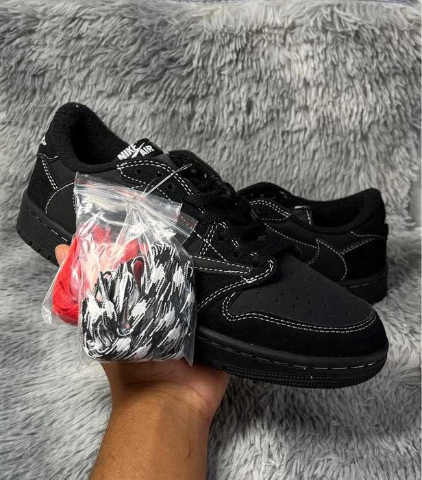 Trampki"Jordan_1_Retro_Low_OG_SP_Travis_Scott_Black_Phantom R.37.5
