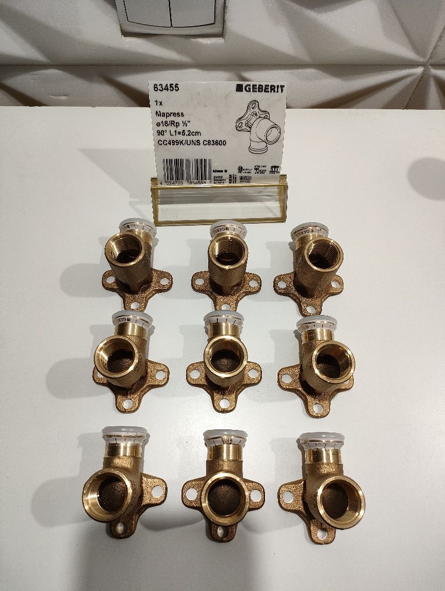 Kształtki Geberit Mapress Kupfer 90° z gw.wewn. d18-Rp1/2 L