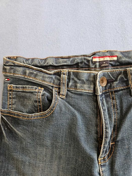 Spodnie jeansy i bluzka chłopięca Tommy Hilfiger z USA, rozm.16-18 lat