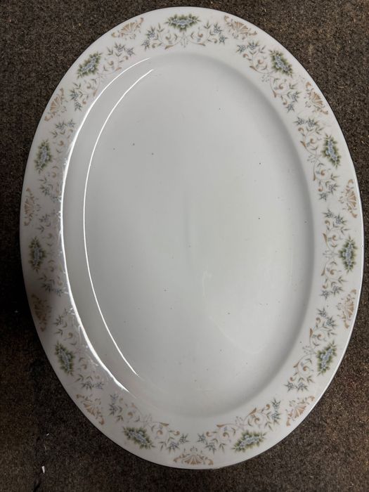 Vendo Serviço de Louça como novo