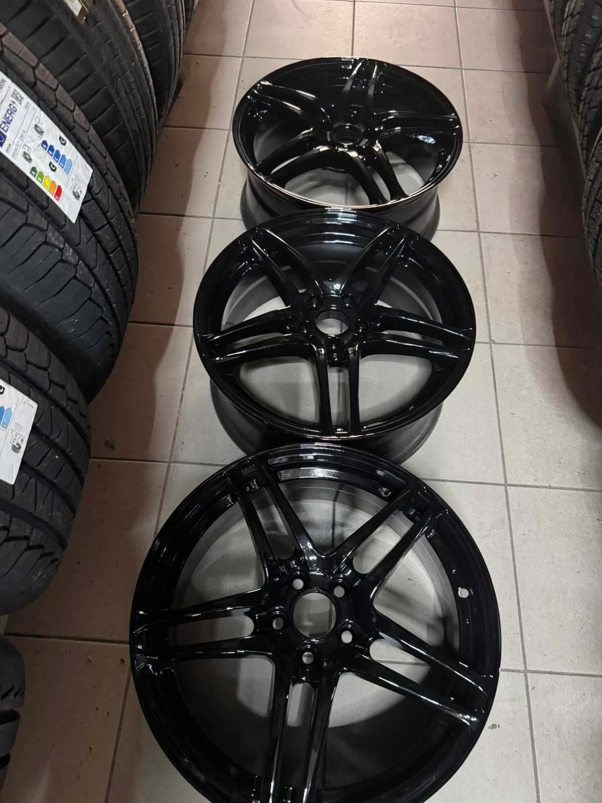 Титанові диски R17 5*112 7.5J ET38 DIA67.1 чорні з Німеччини