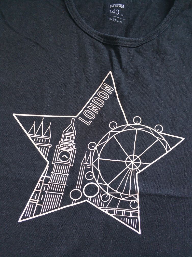 Czarna bluzka koszulka t-shirt z gwiazdą gwiazdką