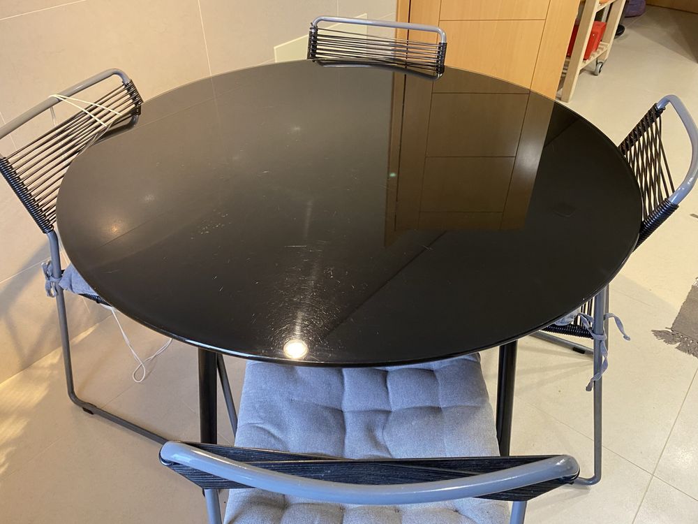 Mesa de vidro em otimo estado