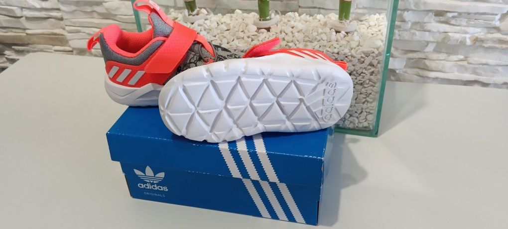 Adidas RapidaFlex Minnie wersja limitowana