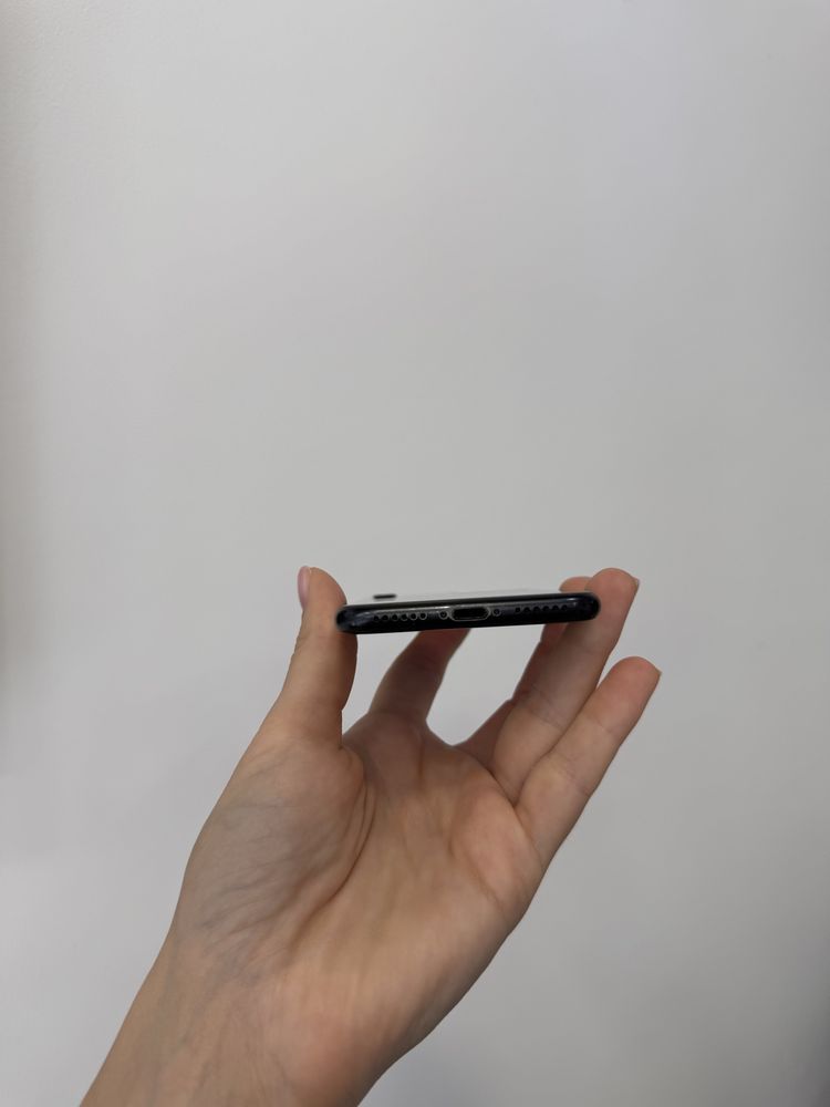 iPhone SE 2020 64GB Black 1 РІК ГАРАНТІЯ!