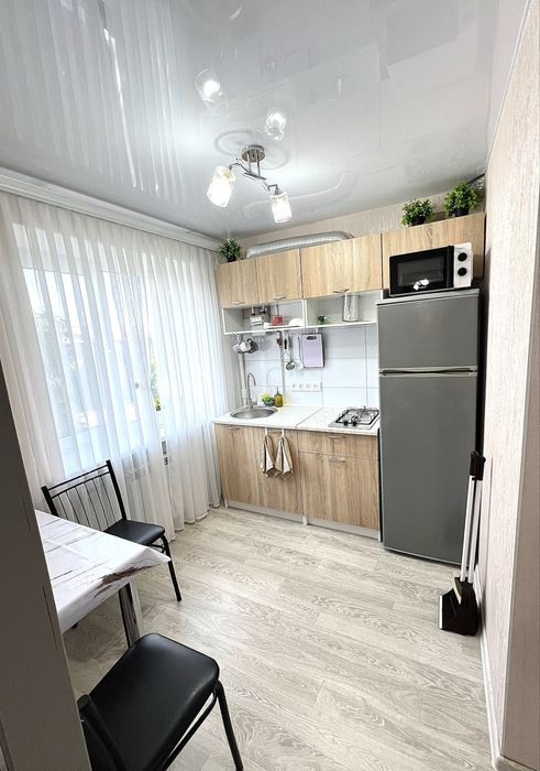 Оренда Здам ПОДОБОВО квартиру  /Аренда Сдам ПОСУТОЧНО квартиру