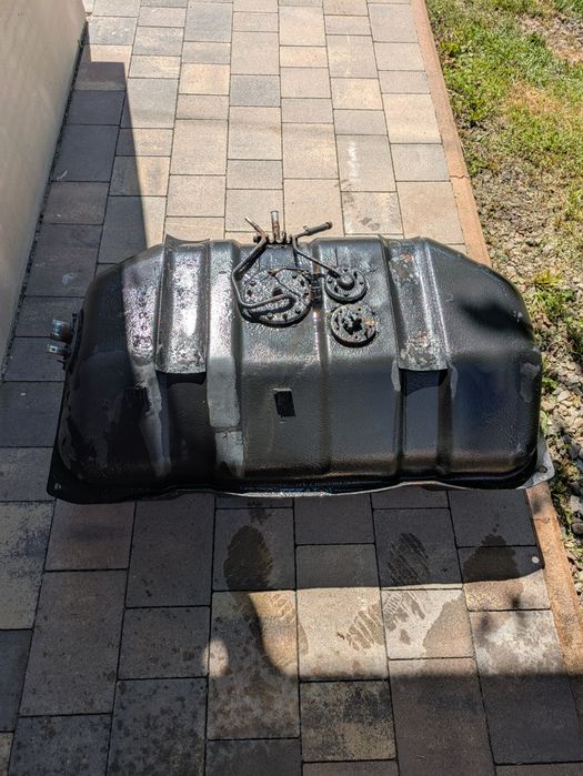 Бензо бак задній тойота прадо 120