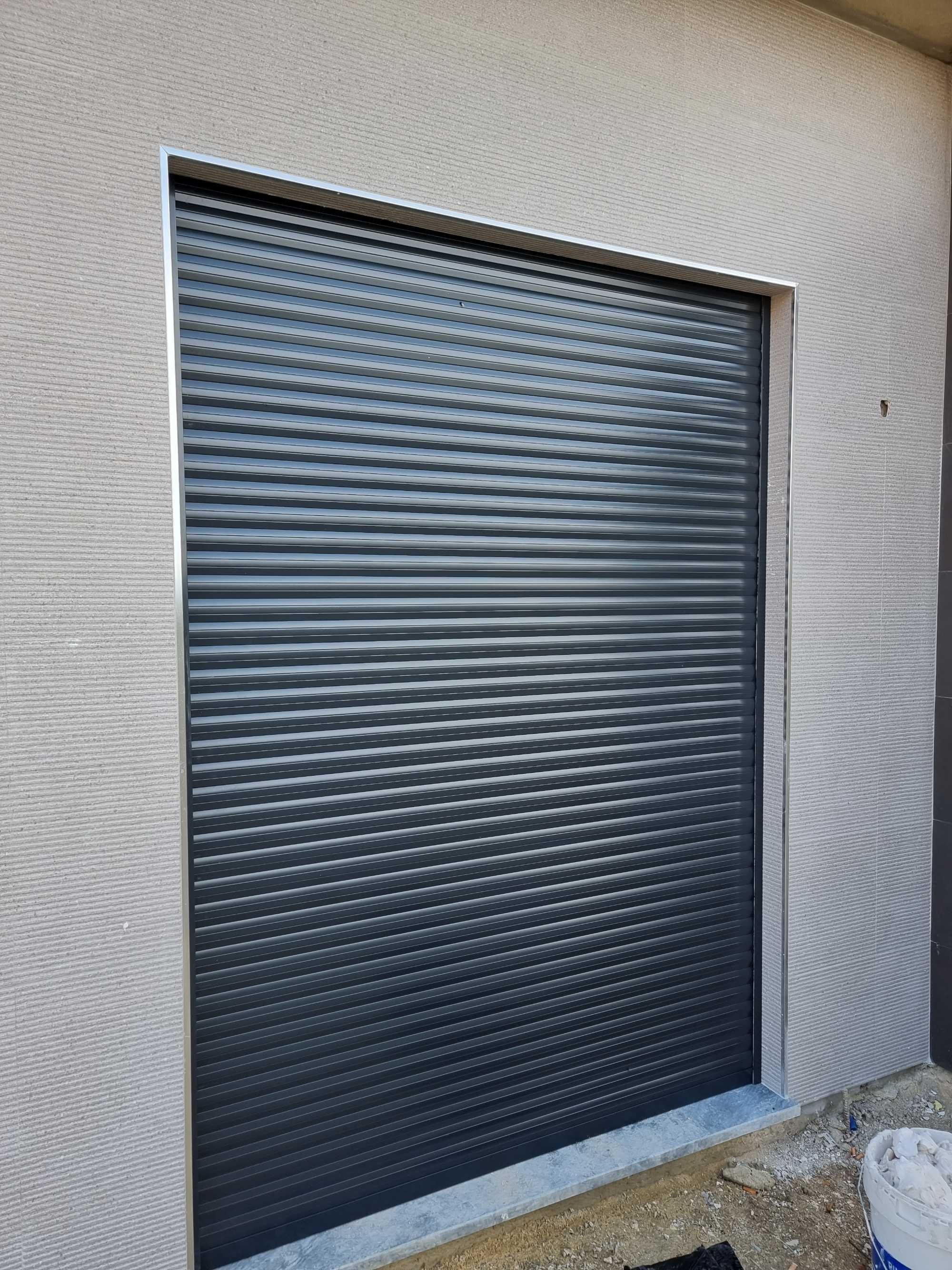 Janelas e portas em PVC, estores, Marquises, portadas em alumínio