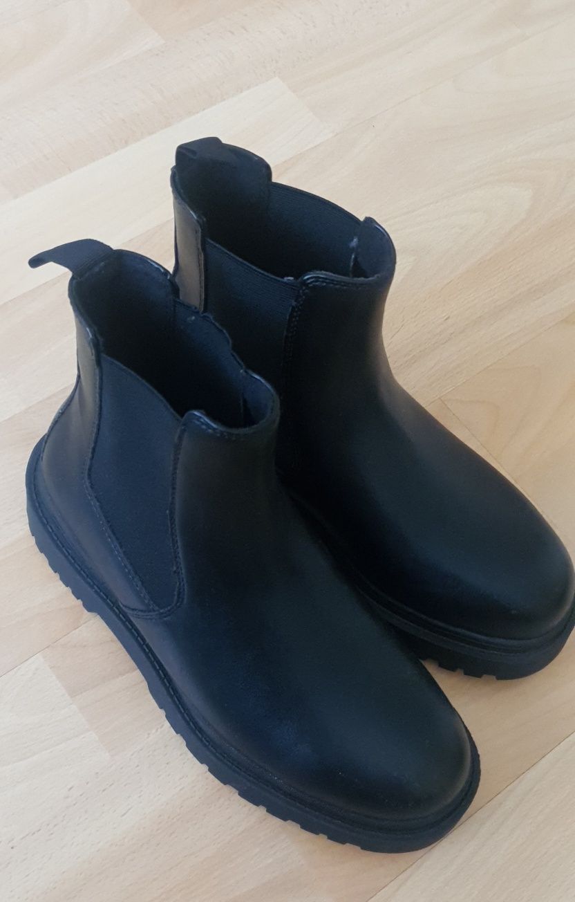 Botas chelsea homem tamanho 39