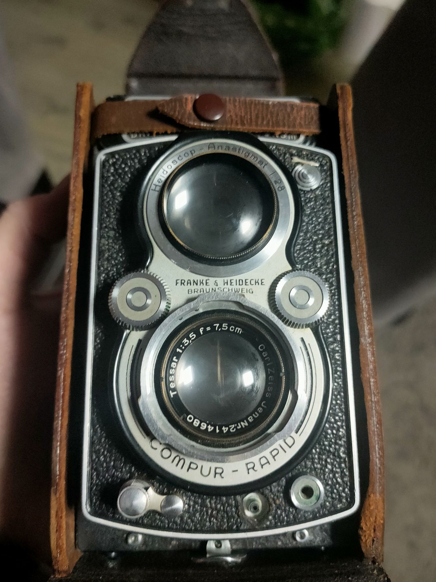 Aparat Rolleiflex z oryginalnym etui